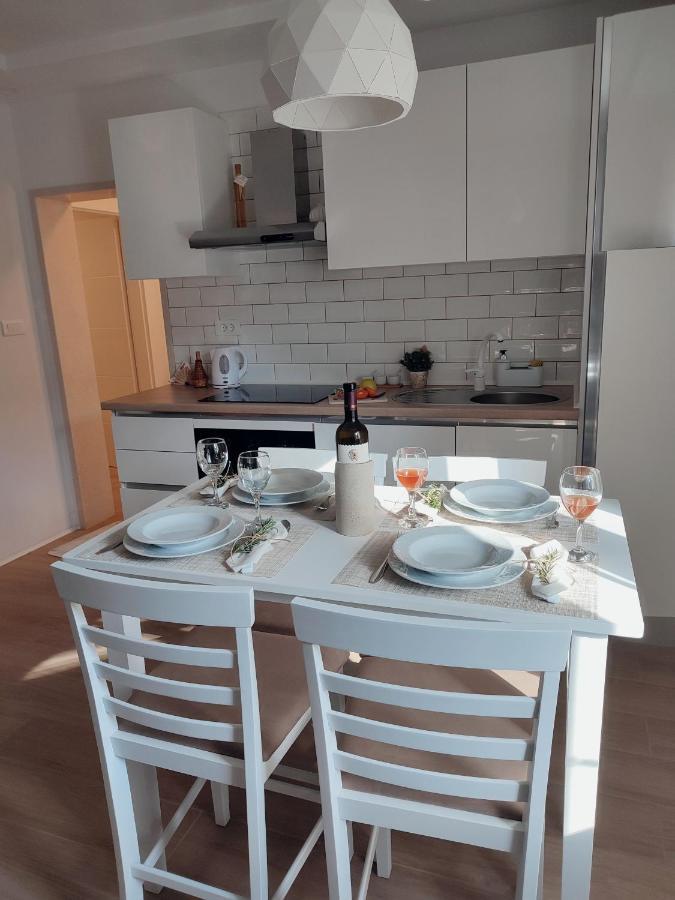 Apartment Making Memories Pucisca Extérieur photo